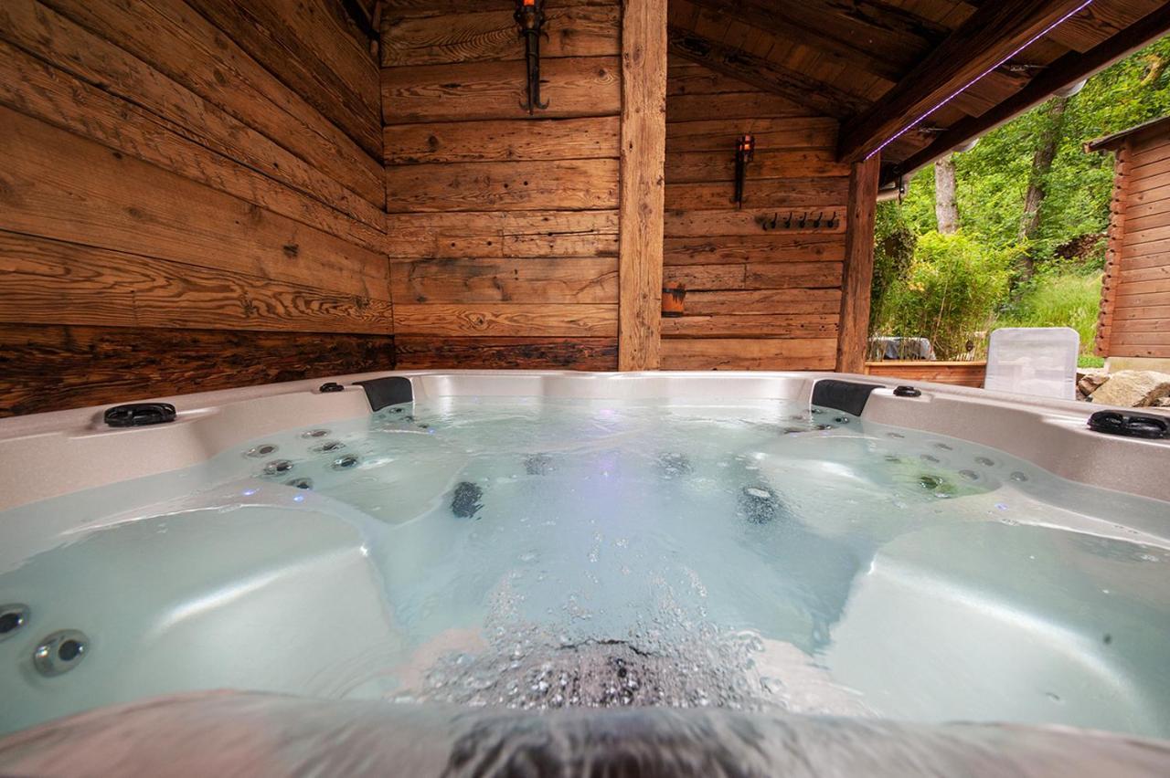 Chalet Hohneck 4 étoiles, vieux bois et pierre, SPA, sauna, borne de recharge Stosswihr Esterno foto