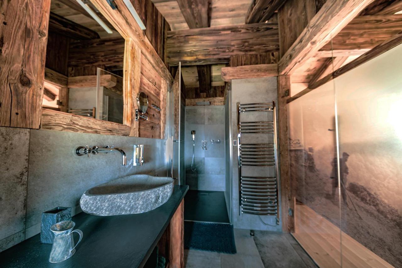 Chalet Hohneck 4 étoiles, vieux bois et pierre, SPA, sauna, borne de recharge Stosswihr Esterno foto