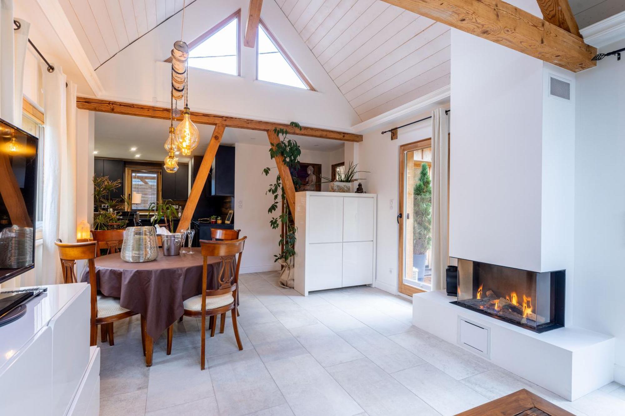 Chalet Hohneck 4 étoiles, vieux bois et pierre, SPA, sauna, borne de recharge Stosswihr Esterno foto